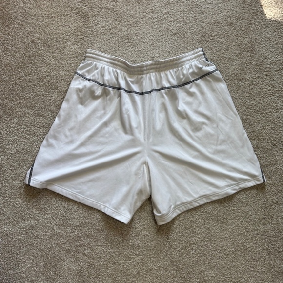 Nike Dri-Fit Shorts - Picture 4 of 4